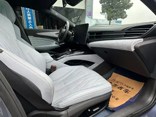 BYD Seal — Фото автомобиля 8