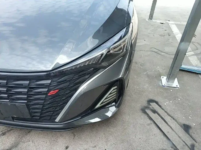 Changan Eado — Фото автомобиля 23