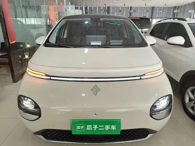 Baojun Cloud — Фото автомобиля 2