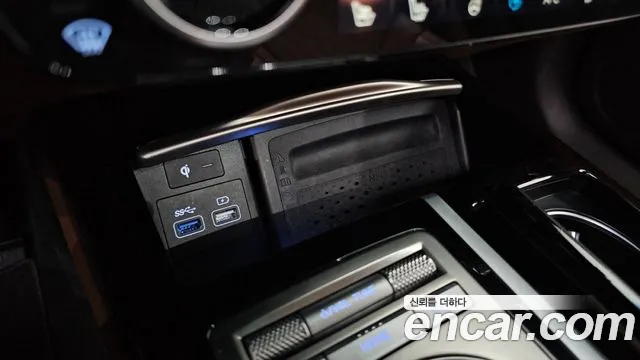 Genesis G80 Бензин 2.5 турбо AWD — Фото автомобиля 30
