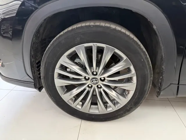 Toyota Highlander — Фото автомобиля 14