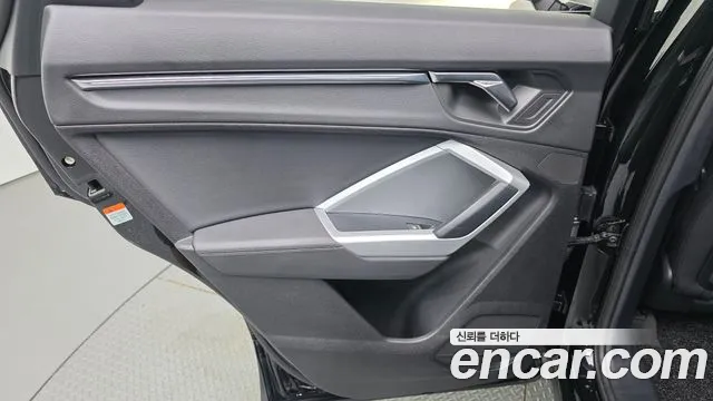 Audi Q3 40 TFSI quattro — Фото автомобиля 24