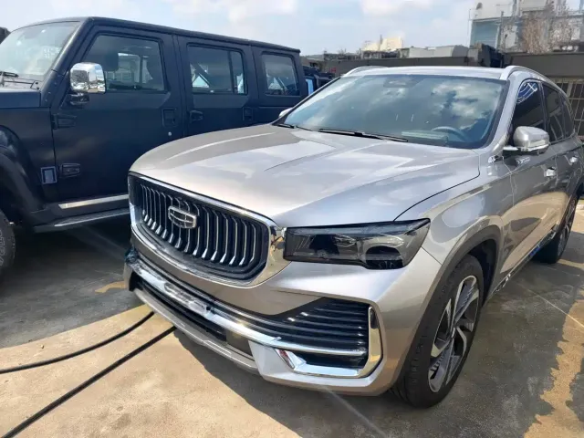 Фотография автомобиля — Geely Xingyue L