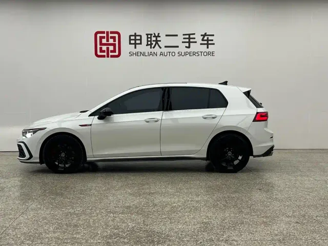 Volkswagen Golf GTI — Фото автомобиля 3