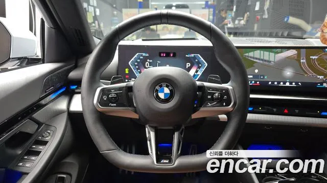 BMW 5-Series 5 серия (G60) 530i xDrive M Sport — Фото автомобиля 13