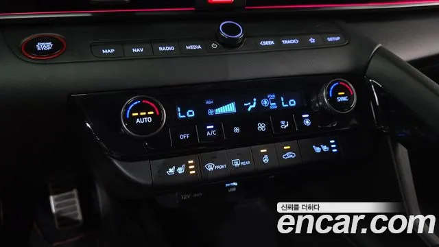 Hyundai AVANTE Новый Avante (CN7) — Фото автомобиля 19