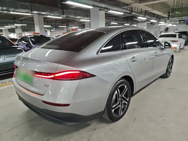 Roewe D7 — Фото автомобиля 6