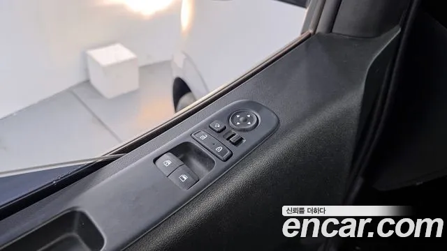 Hyundai Staria Staria 4WD Tourer 11 мест — Фото автомобиля 14