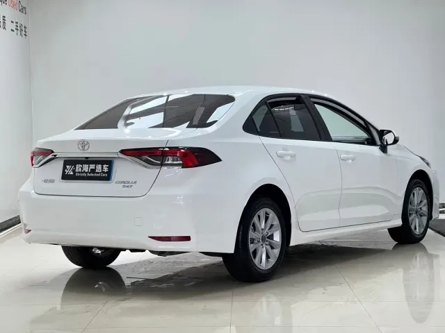 Toyota Corolla — Фото автомобиля 6