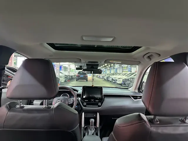 Toyota Corolla Cross — Фото автомобиля 15