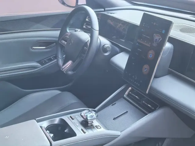 BYD Qin L — Фото автомобиля 4