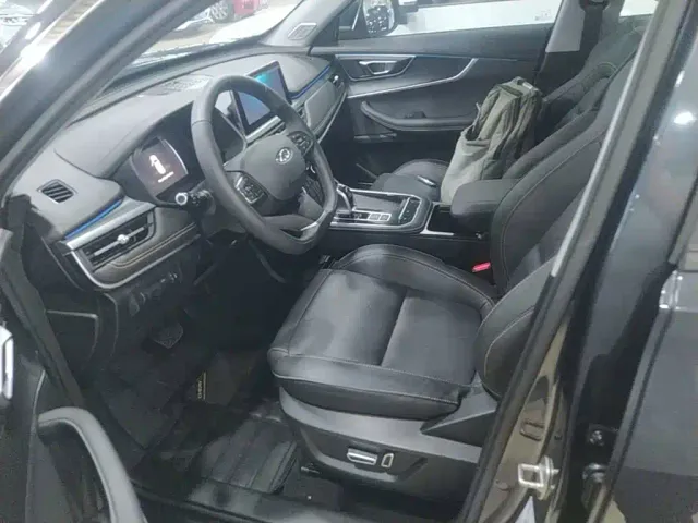 Chery Tiggo 8 — Фото автомобиля 14