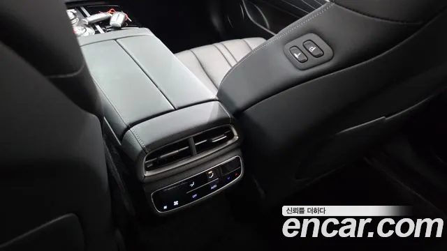 Genesis G80 Electrified G80 (RG3) — Фото автомобиля 29