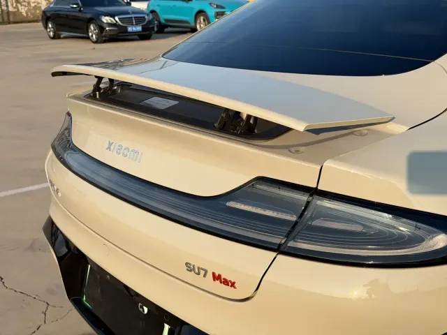 Xiaomi SU7 — Фото автомобиля 8
