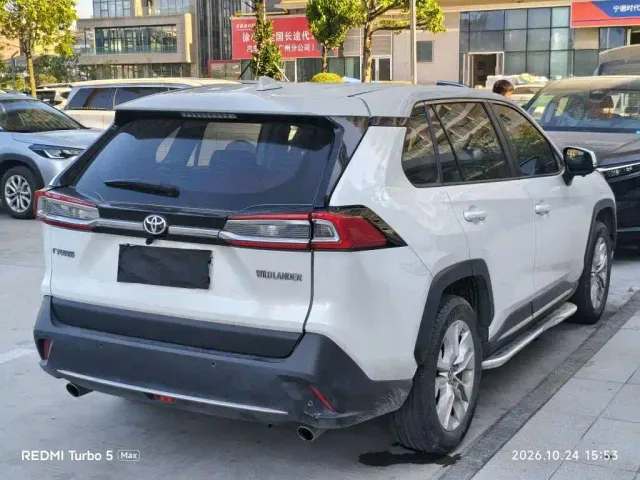 Toyota Wildlander — Фото автомобиля 9