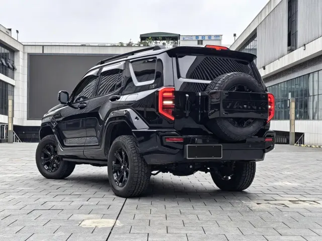 Tank Tank 400 New Energy 2024 Hi4-T Off-Road Edition — Фото автомобиля 7