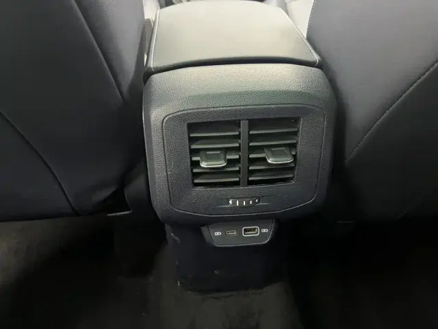 Volkswagen Tharu — Фото автомобиля 9