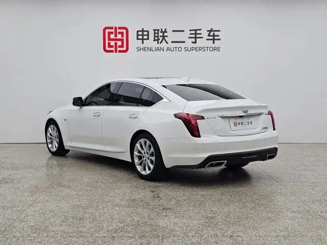 Cadillac CT5 — Фото автомобиля 3