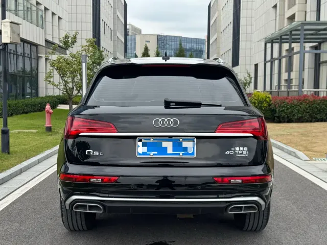 Audi Q5L — Фото автомобиля 4