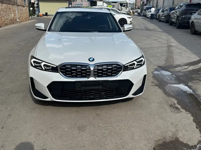 BMW 3 Series — Фото автомобиля 2