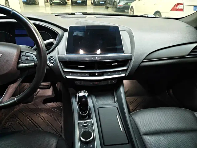 Cadillac CT5 — Фото автомобиля 9