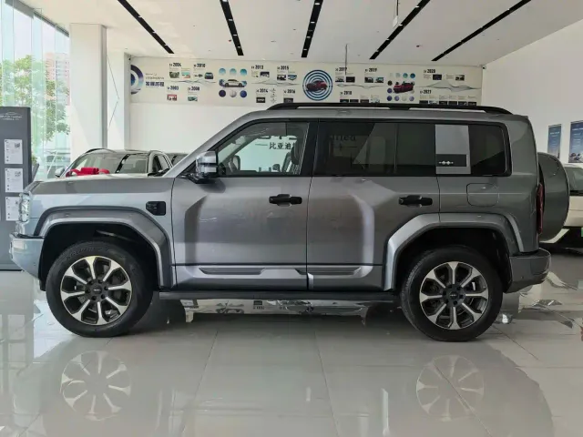 BYD FangChengBao Leopard 5 — Фото автомобиля 14