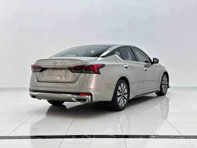 Nissan Teana — Фото автомобиля 4