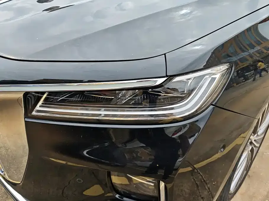 Hongqi Hongqi H9 2023 2.0T Smart Connectivity Flagship Edition — Фото автомобиля 5