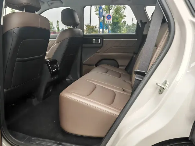 Wuling Starlight 560 — Фото автомобиля 6