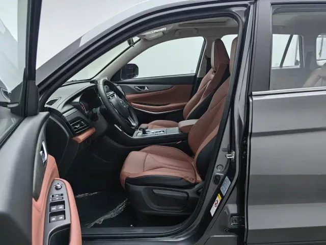 Changan CS75 — Фото автомобиля 10