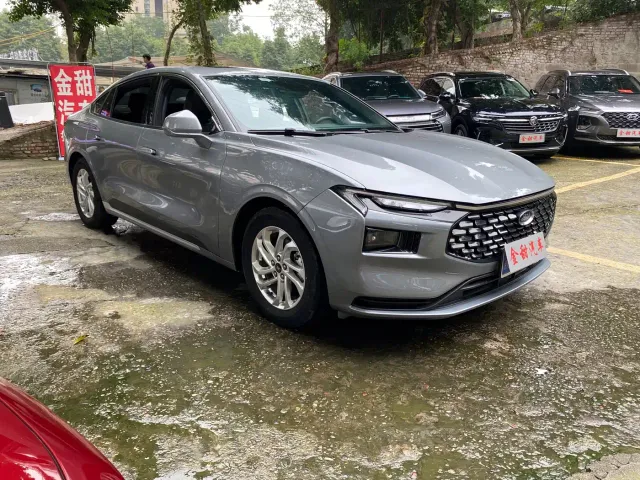 Ford Mondeo — Фото автомобиля 7
