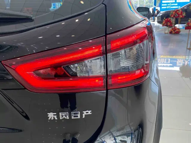 Nissan Qashqai — Фото автомобиля 14
