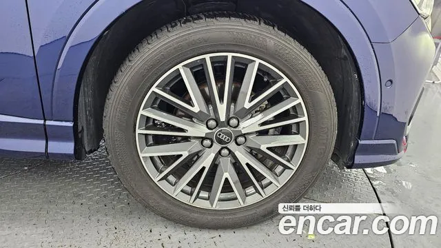 Audi Q3 35 TDI Premium — Фото автомобиля 5