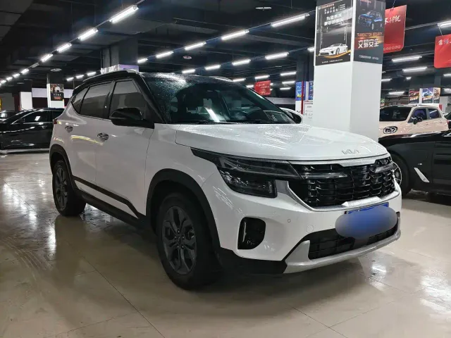 Kia Seltos — Фото автомобиля 3