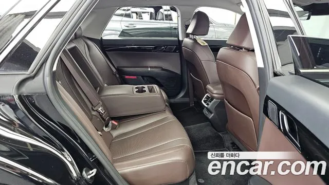 Hyundai Grandeur GN7 — Фото автомобиля 18