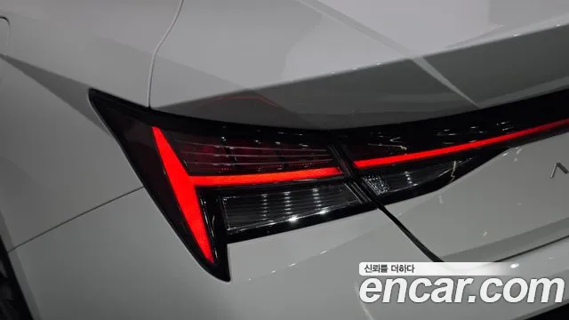 Hyundai Avante CN7 — Фото автомобиля 8