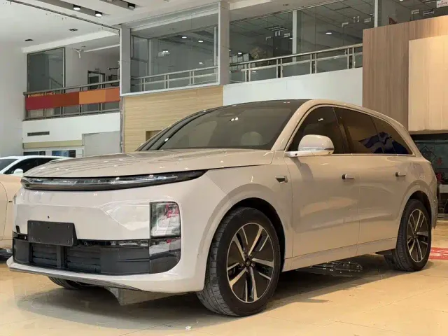 Фотография автомобиля — Li Auto L6