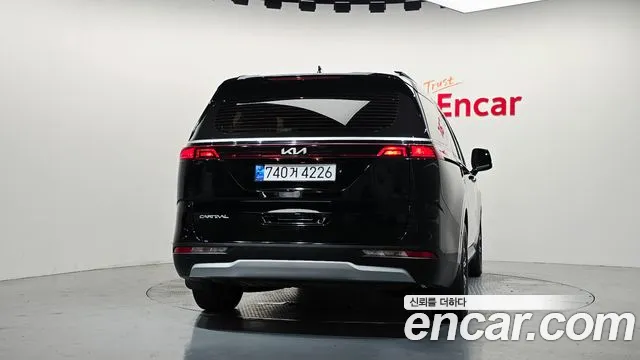 Kia Canival Carnival 4 поколение Дизель 11 мест Prestige — Фото автомобиля 4