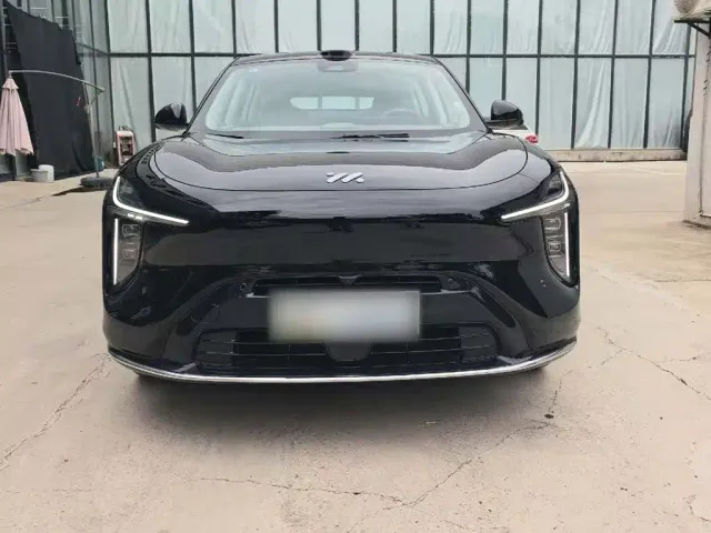 IM Motors LS6 — Фото автомобиля 7