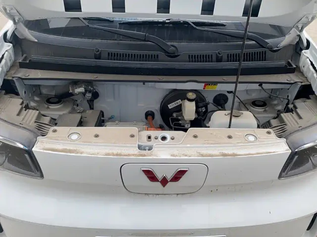 Wuling Zhiguang NEV — Фото автомобиля 23