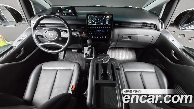 Hyundai Staria — Фото автомобиля 9