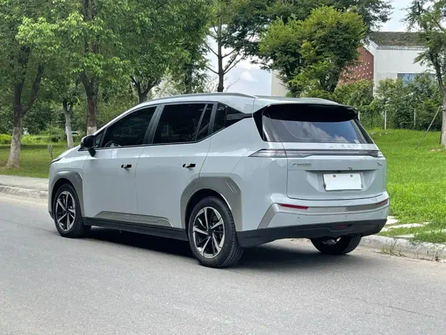 GAC Aion Y — Фото автомобиля 6