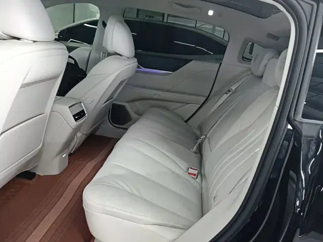 Buick Zenith Sedan 2026 Luxury Leisure Smart Edition — Фото автомобиля 16