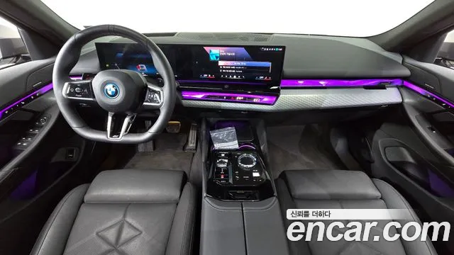 BMW 5 Series G60 — Фото автомобиля 7