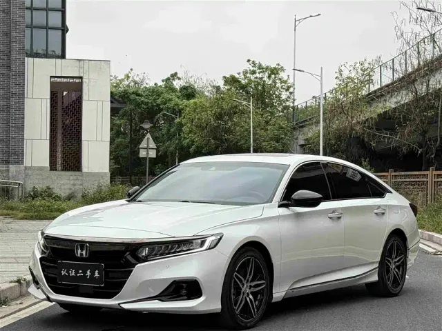 Honda Accord — Фото автомобиля 22