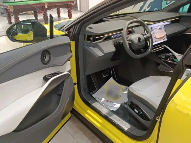 Lotus Eletre — Фото автомобиля 15