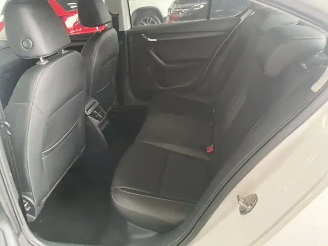 Skoda Octavia — Фото автомобиля 16