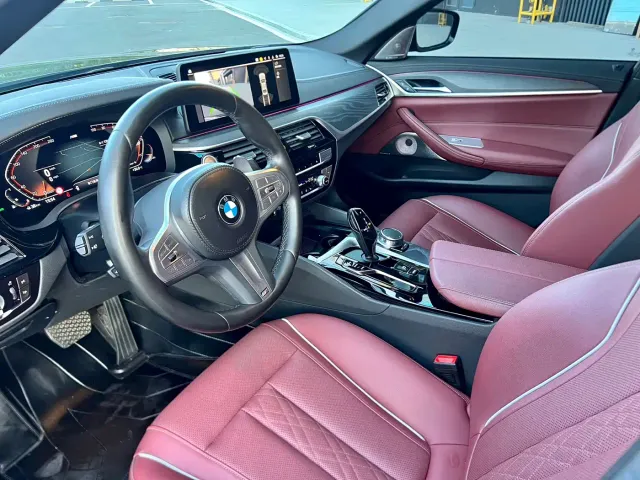 BMW 5 Series — Фото автомобиля 10