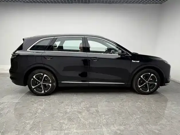 Shangjie SUV — Фото автомобиля 10