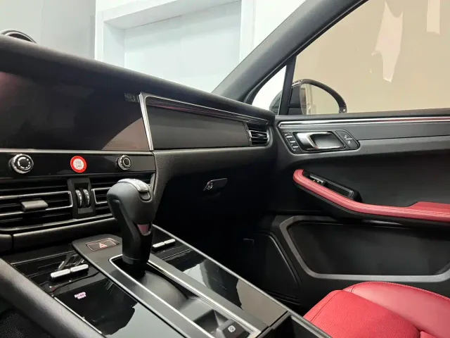Porsche Macan — Фото автомобиля 9